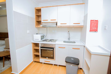 Deluxe One-Bedroom - Bedroom